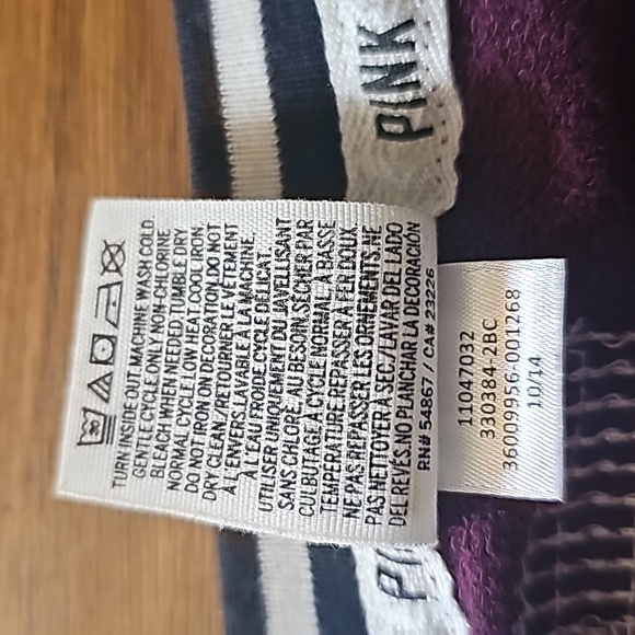 Pink Victoria's Secret Long Sleeve Dark Red Sequin Top Women's Size X-Small - Picture 12 of 12